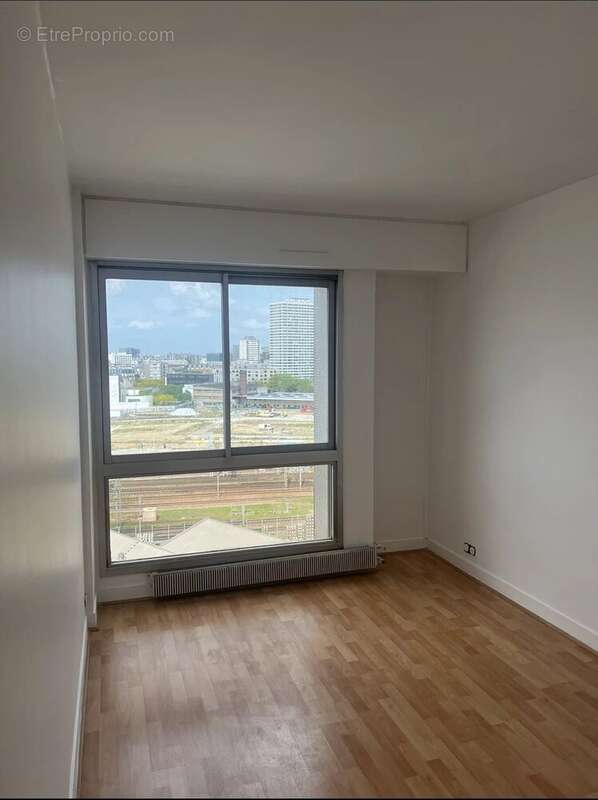 Appartement à PARIS-19E