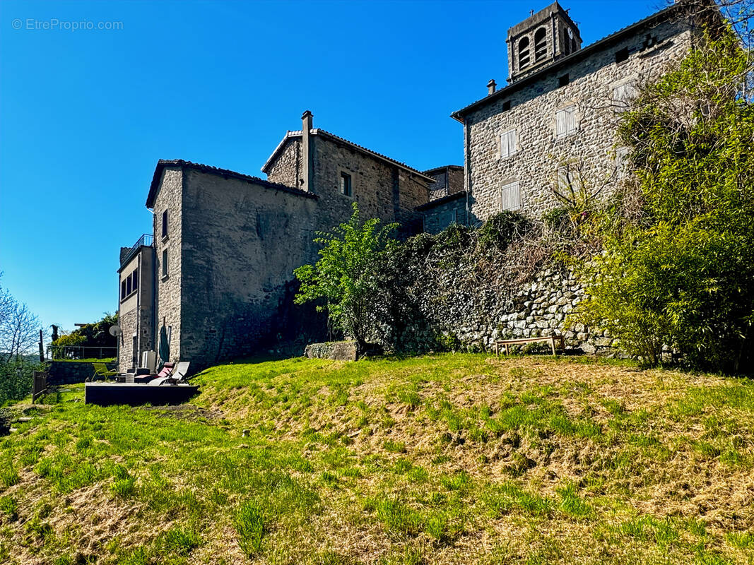 Maison à ANTRAIGUES-SUR-VOLANE