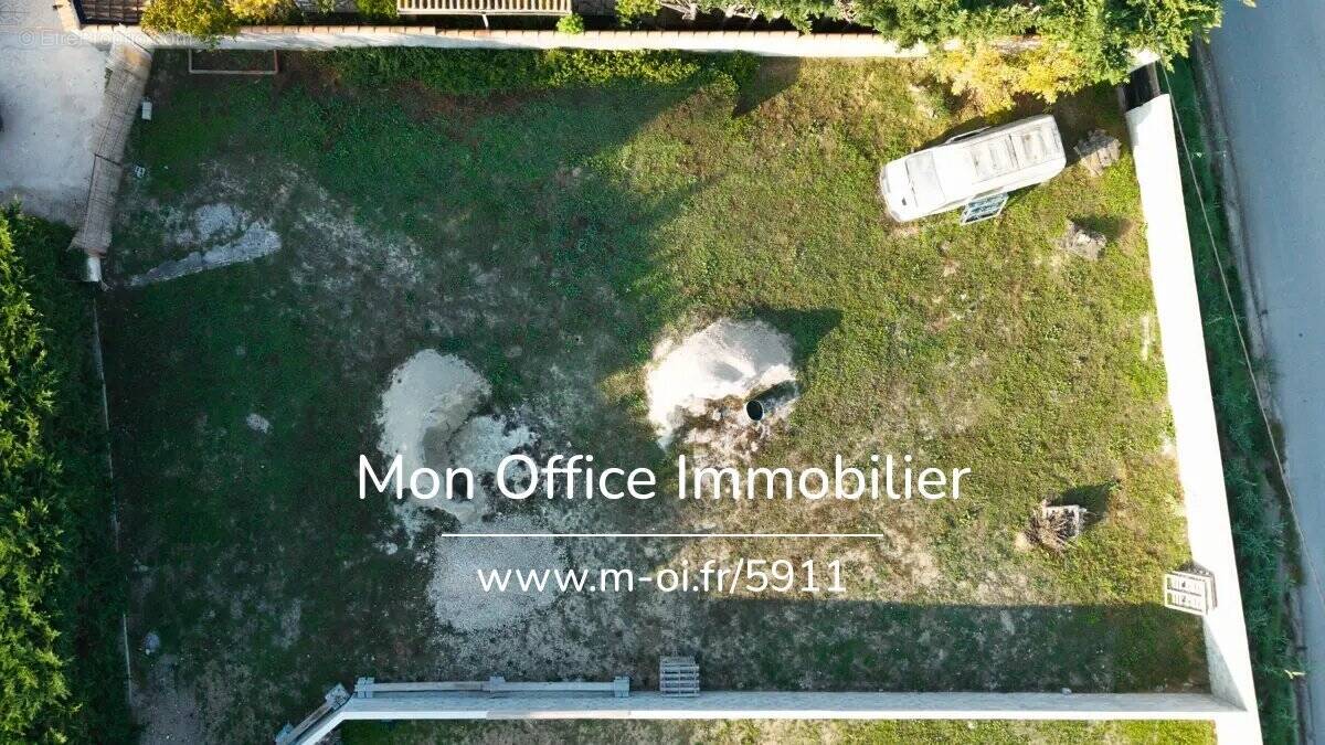 Terrain à LES PENNES-MIRABEAU