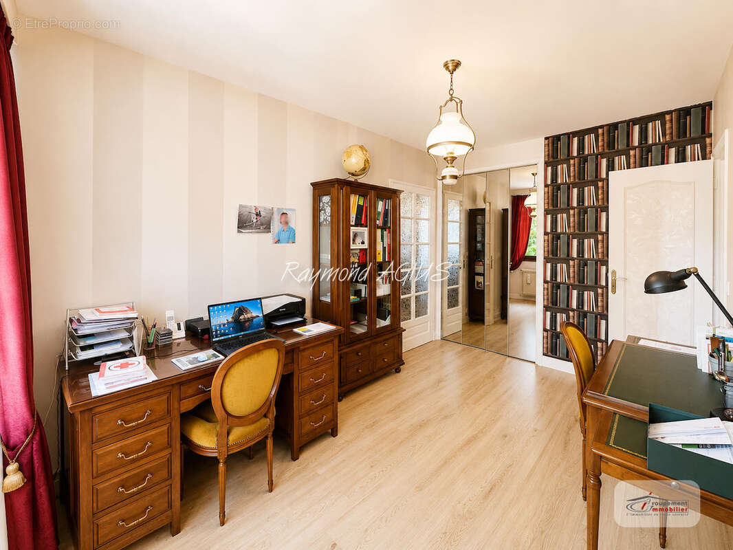 Élégante maison familiale de 7 chambres avec annexe indépendante, située dans un cadre rural paisible - photo 18
