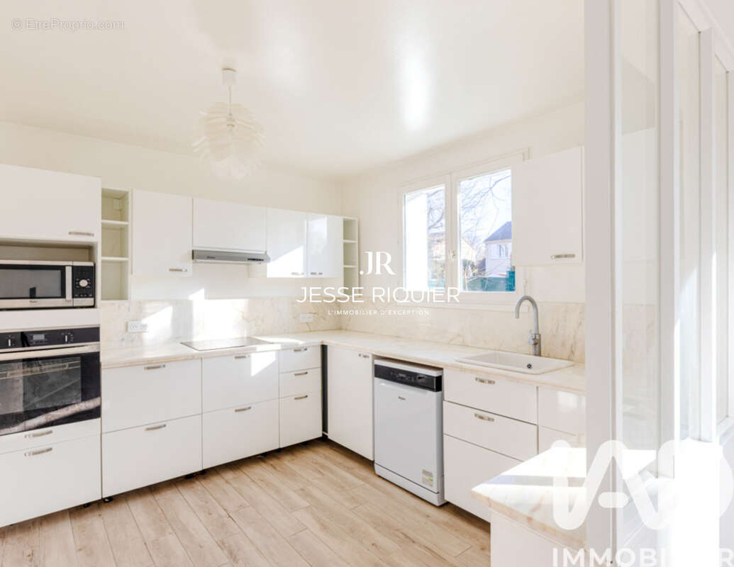 Photo 8 - Maison à VERNEUIL-SUR-SEINE