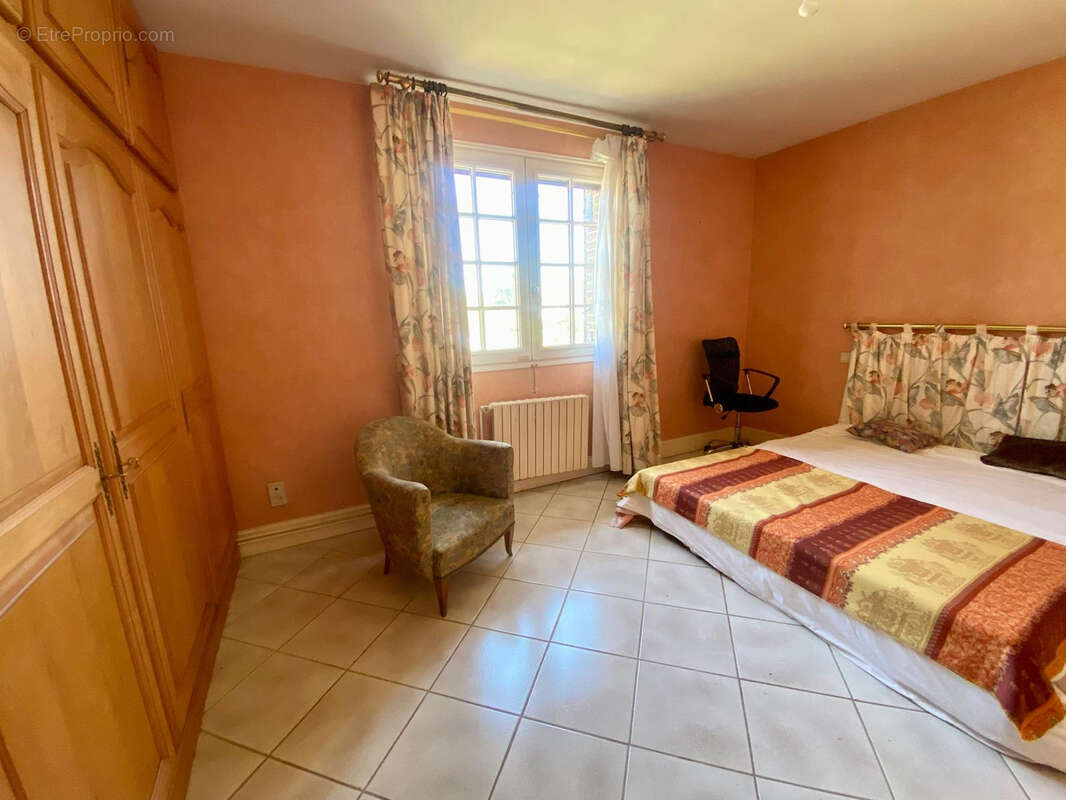 Maison à SAINT-QUENTIN