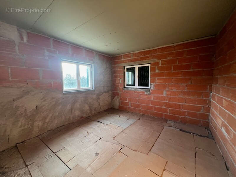 Maison à FEUGAROLLES