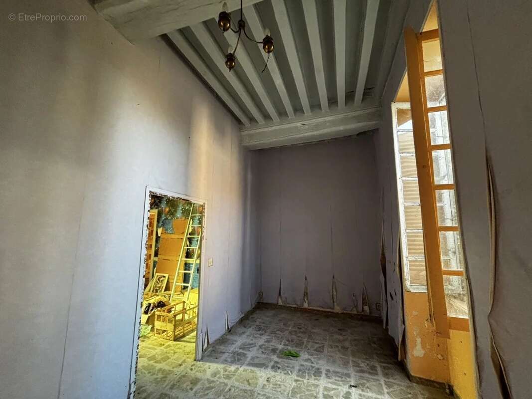 Maison à LA ROCHE-EN-BRENIL
