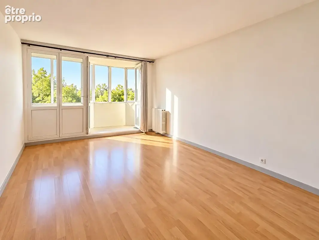 Appartement Saint Denis 3 pièce(s) 63 m2 + 2 loggias - photo 2