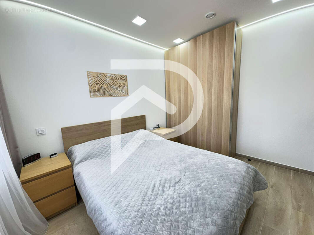 Maison à GALLARGUES-LE-MONTUEUX