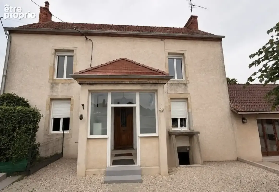 Maison à LAMARCHE-SUR-SAONE
