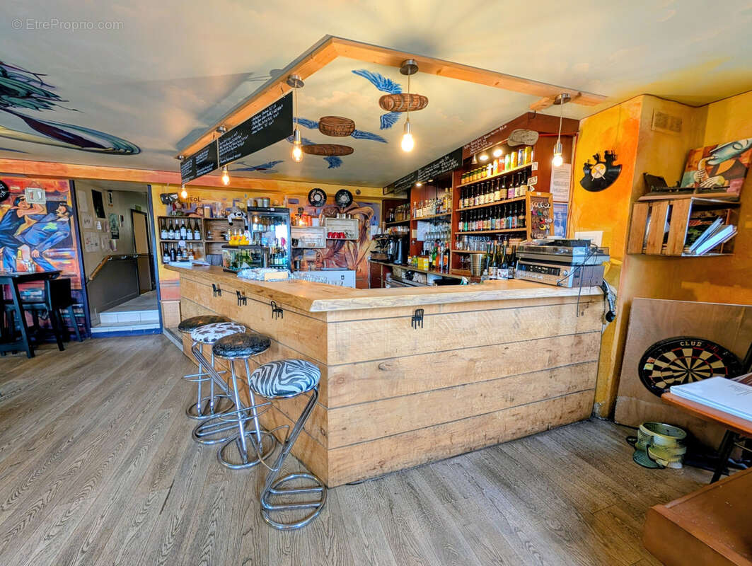 Commerce à PLELAN-LE-GRAND