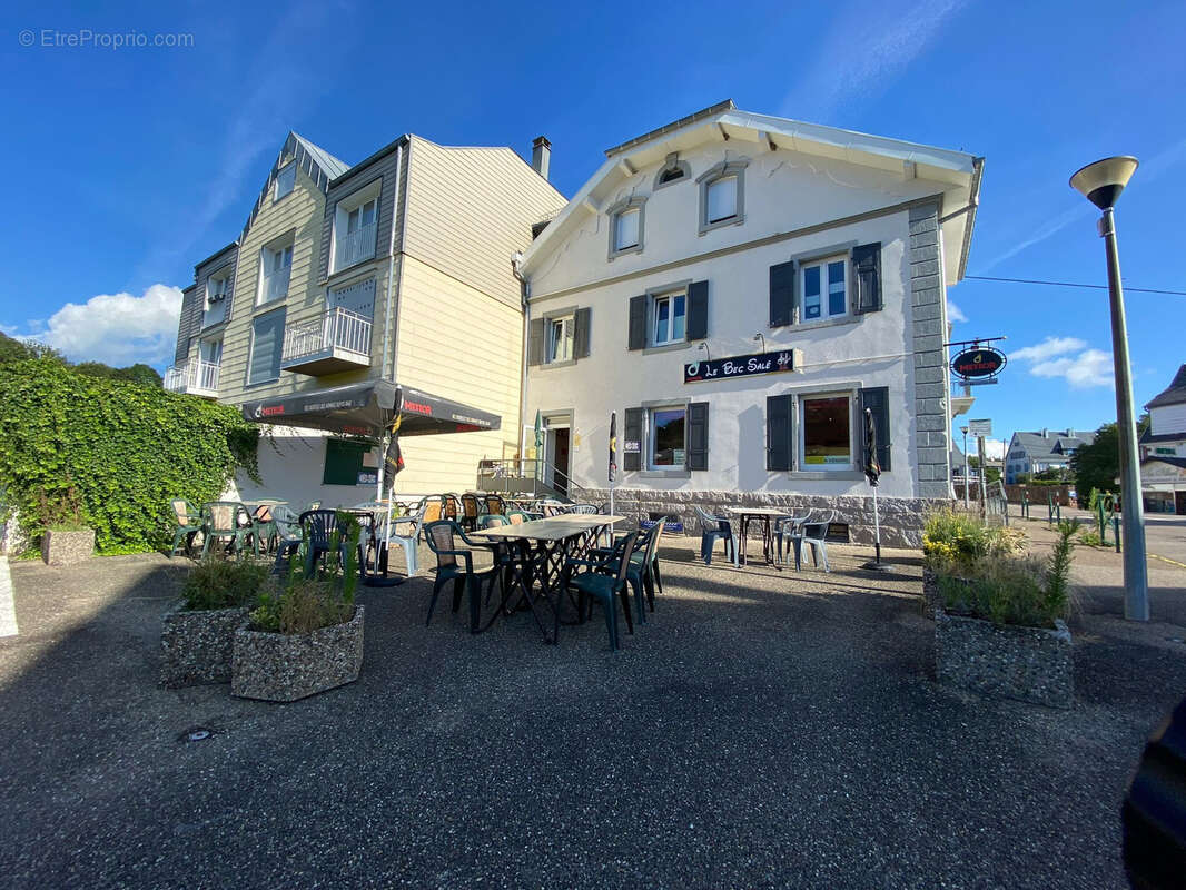 Commerce à LABAROCHE