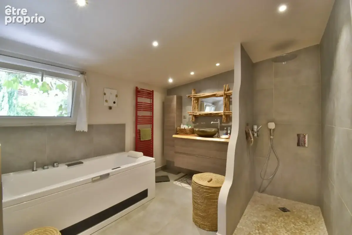 Volonne – propriété d’exception 3,5 ha – 2 habitations – piscine chauffée – vue montagnes - photo 17