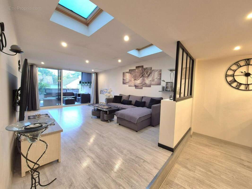 Photo 2 - Appartement à ROSNY-SUR-SEINE