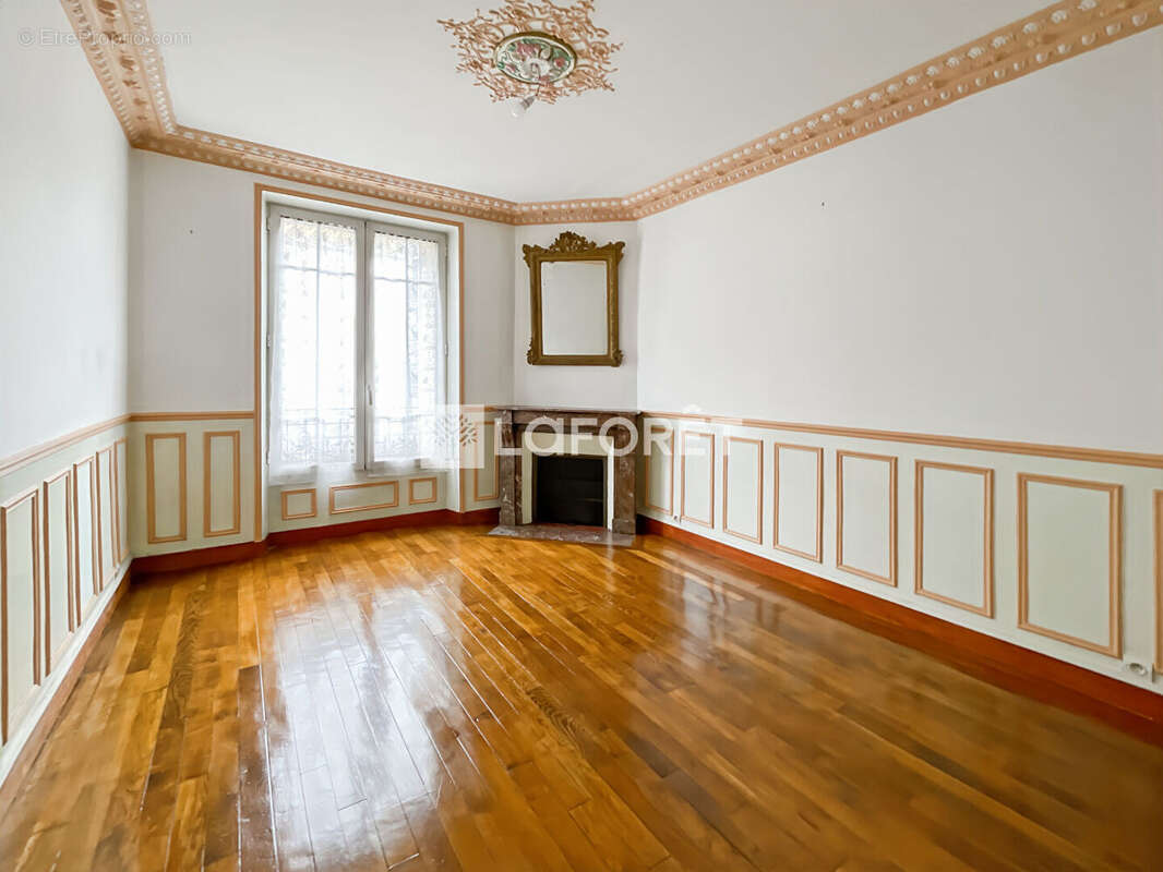 Appartement à MAISONS-ALFORT