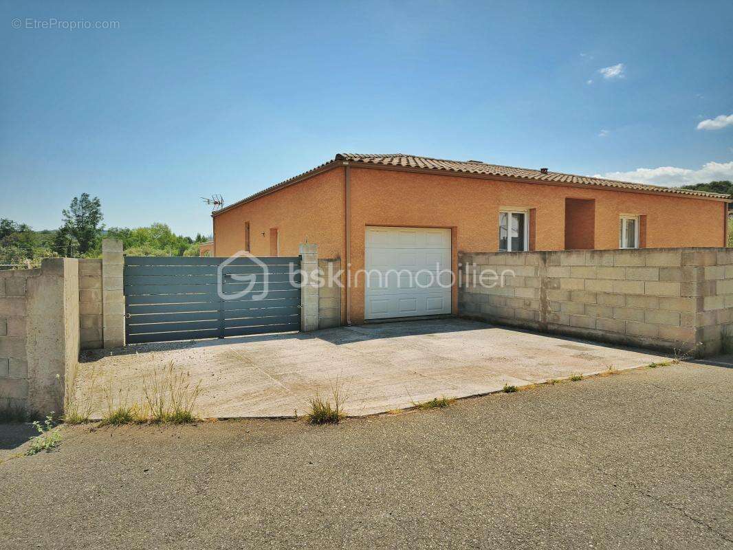 Maison contemporaine de plain-pied – 105 m² – 4 chambres – Piscine – Terrain de 875 m² - photo 15