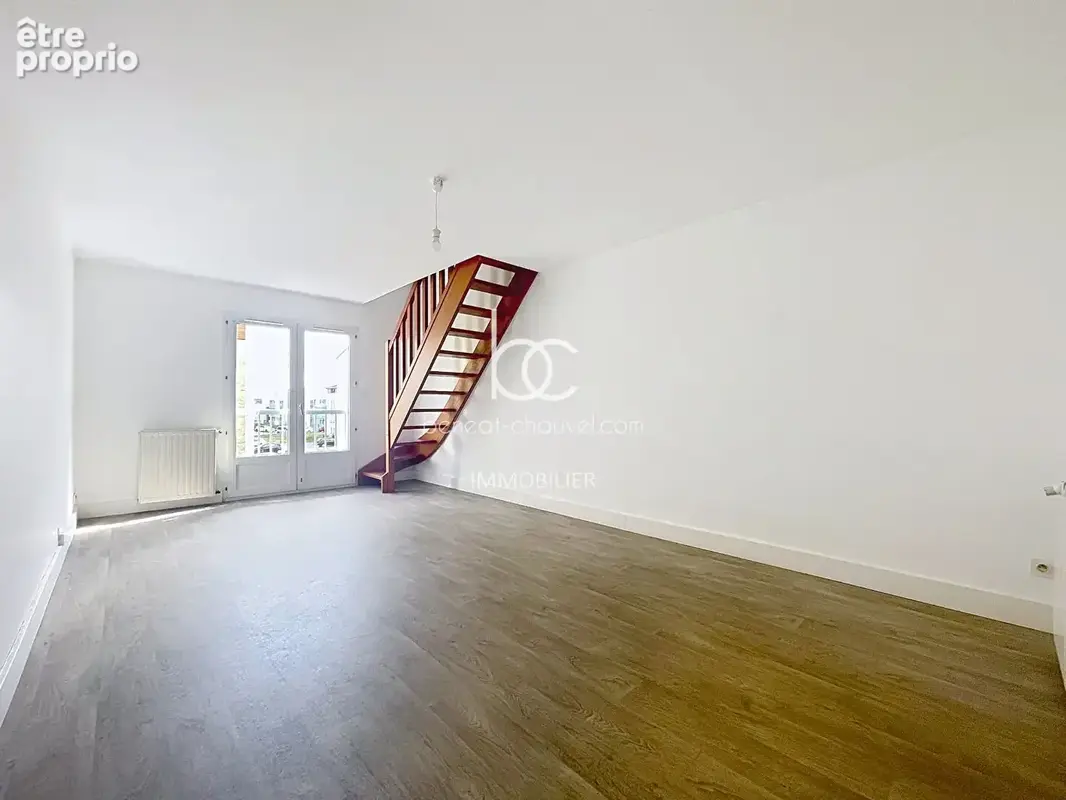 Vannes Quartier Clos Tilhen - Maison / Appartement avec deux chambres 59.02 m² carrez - photo 2