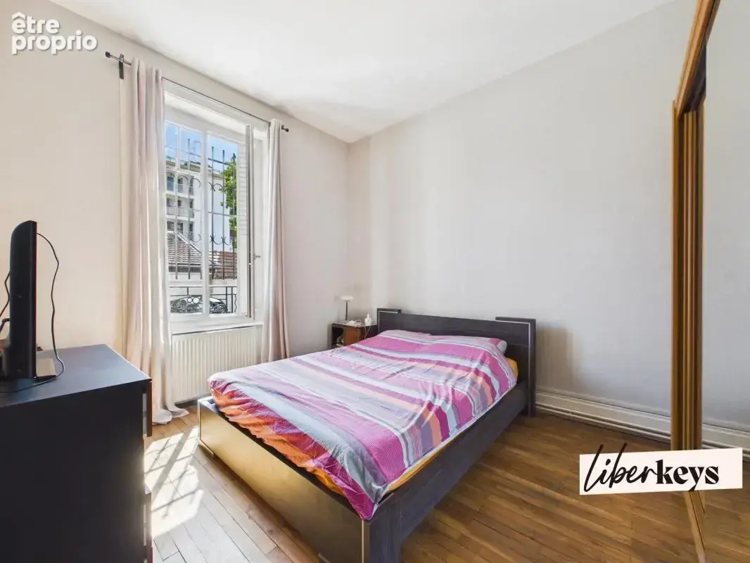 Bel appartement traversant de 89 M2 à Lyon 3 Monchat - photo 8