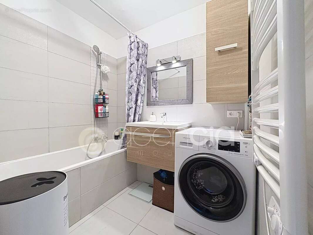 Appartement à LE CANNET