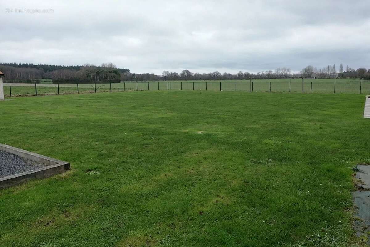 Maison à FRESNEY-LE-VIEUX