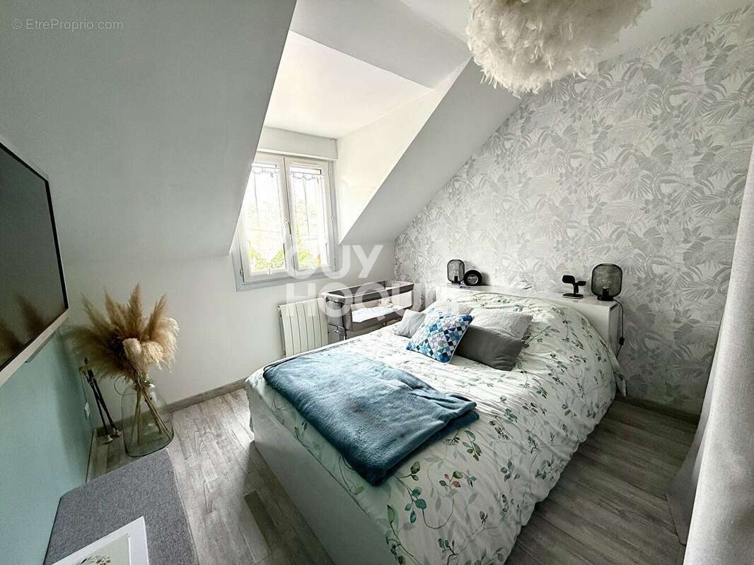 Appartement à ISSOU