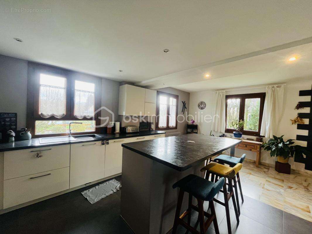 Maison à ARMENTIERES-EN-BRIE