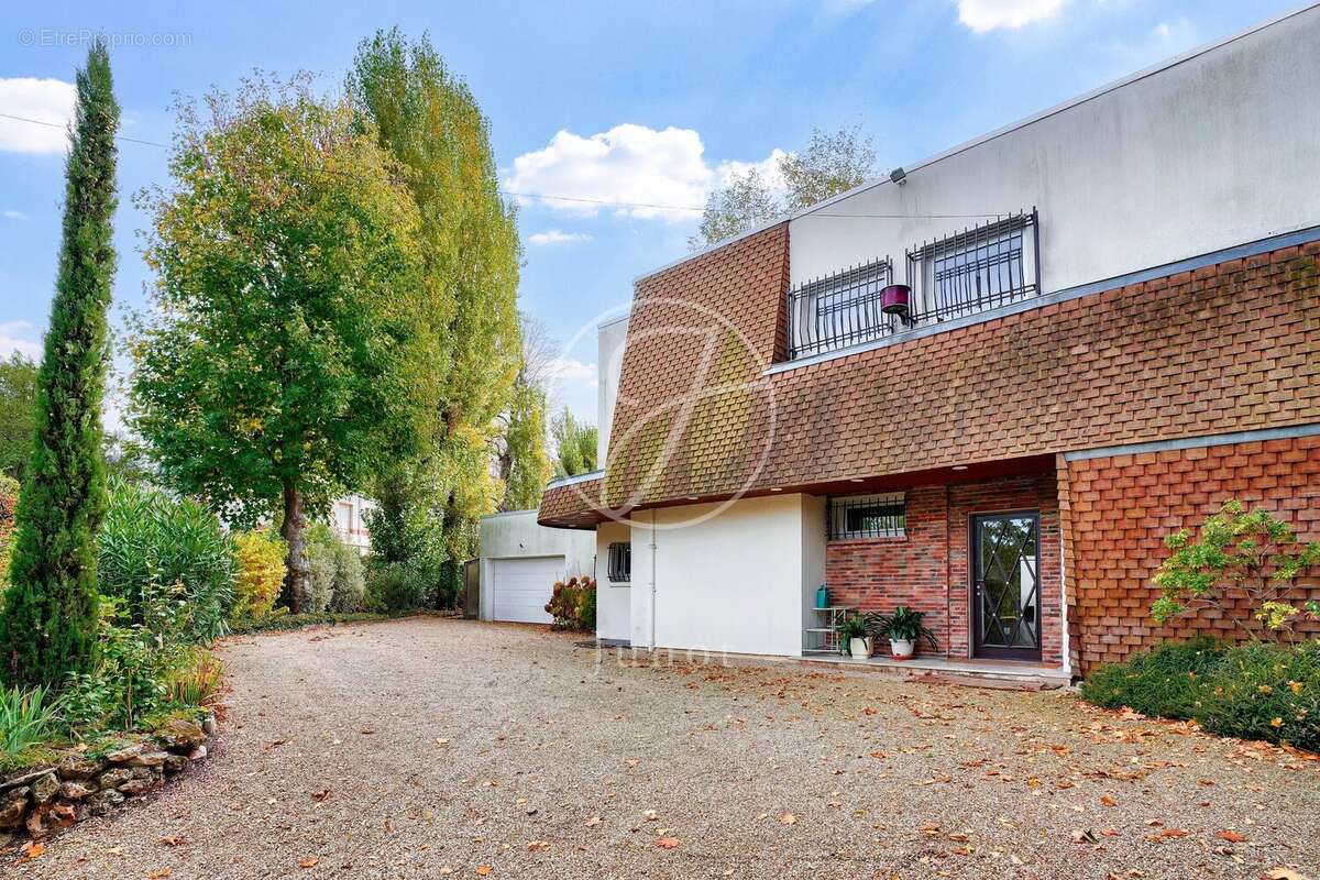 Maison à LE VESINET