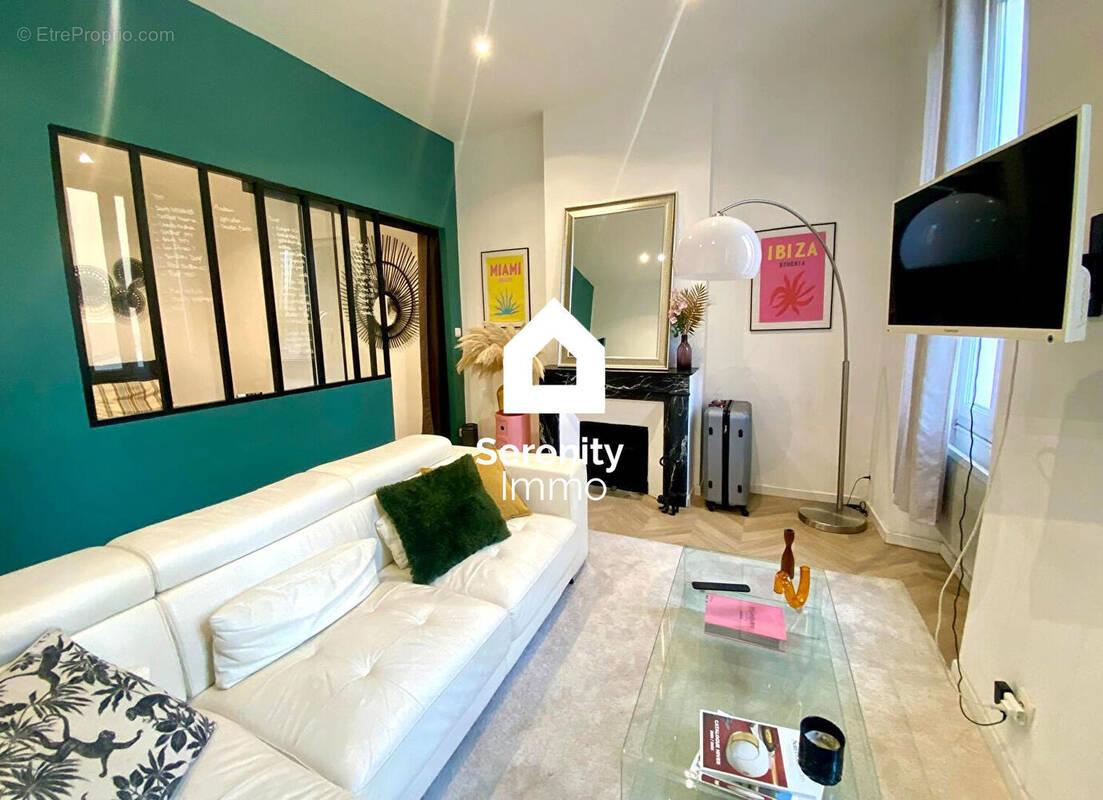 Appartement à MARSEILLE-6E
