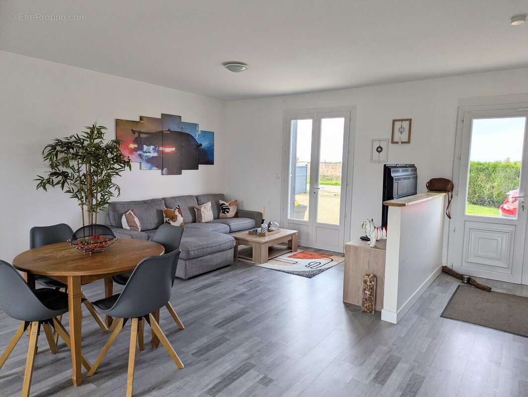 Maison à LA MEMBROLLE-SUR-CHOISILLE