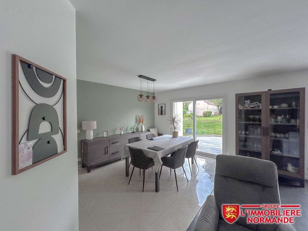 Maison à LIMETZ-VILLEZ