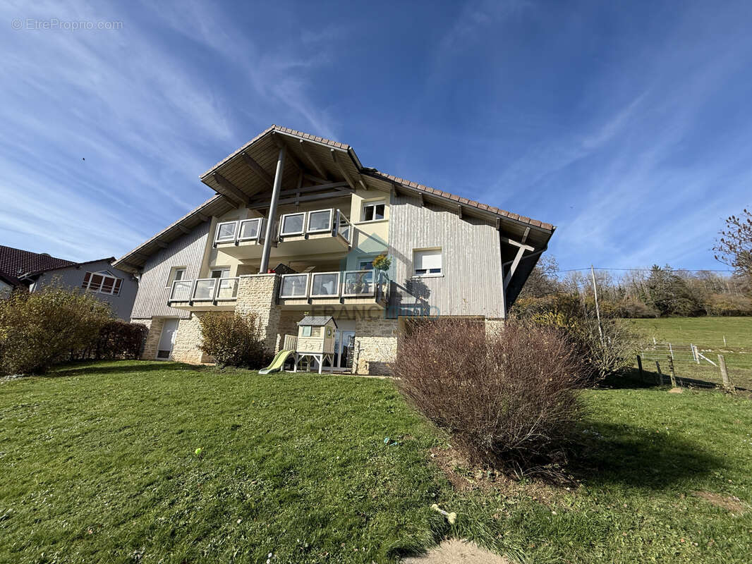 Charquemont - appartement atypique de 172.84m2 - photo 9