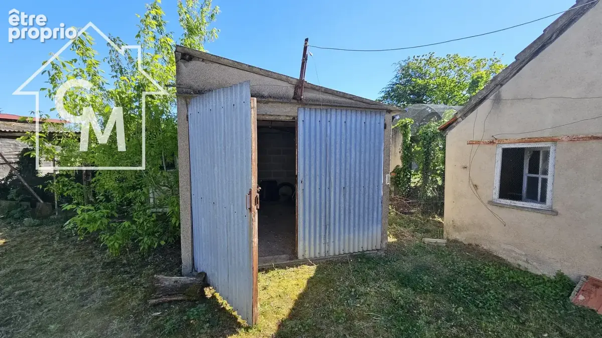 Maison de plain-pied à rénover avec dépendances et terrain de 309 m2 - photo 16