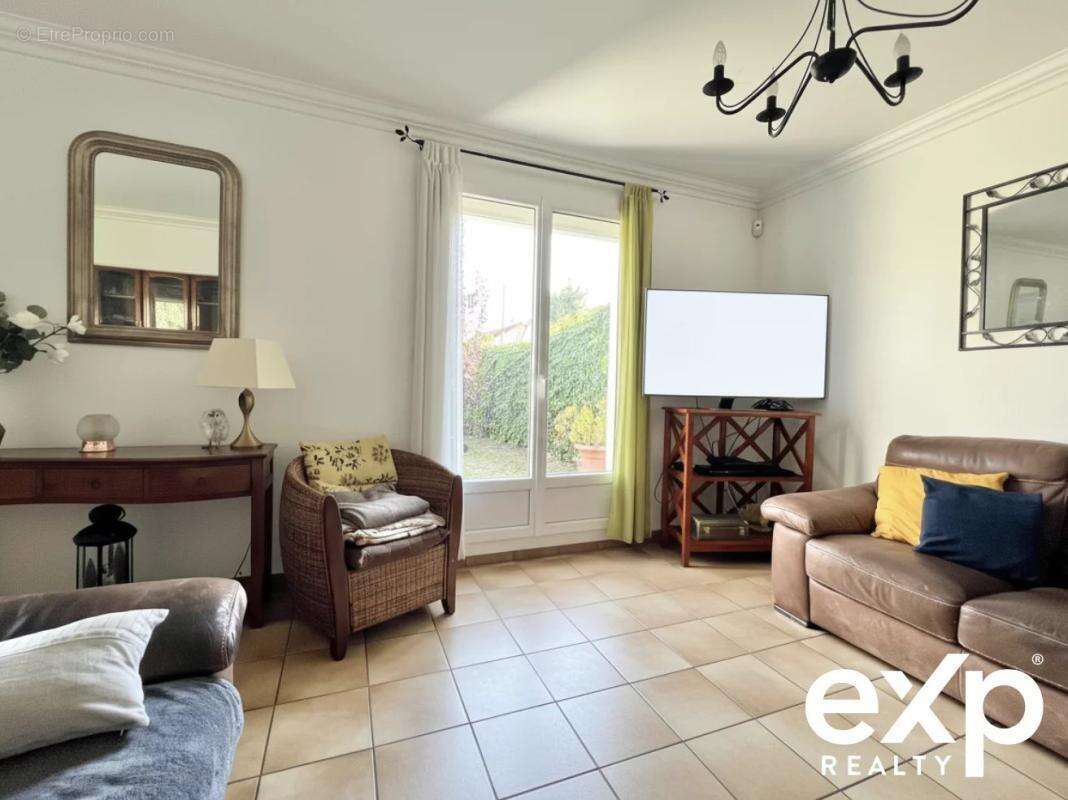 Maison à LIVRY-GARGAN