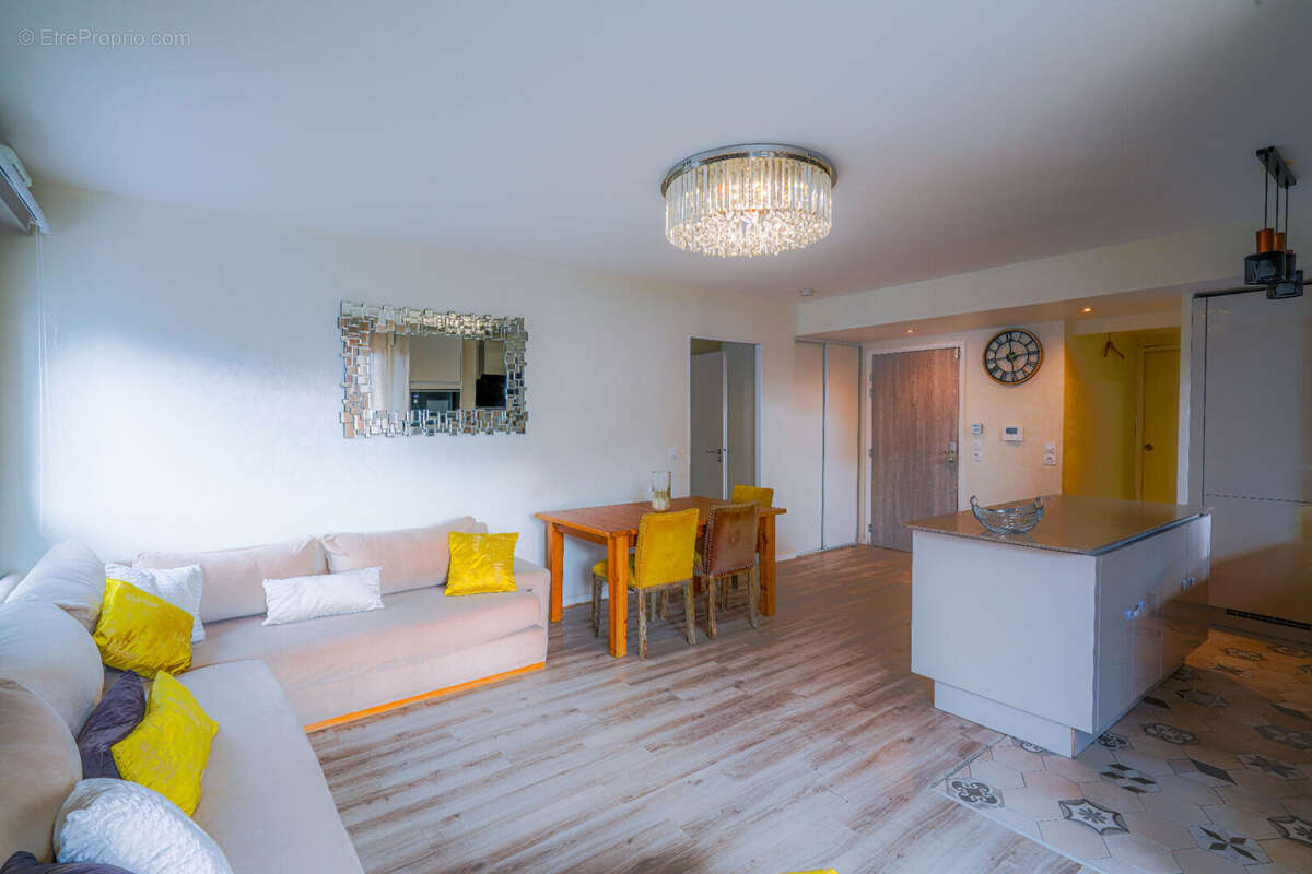 Appartement à NANTERRE