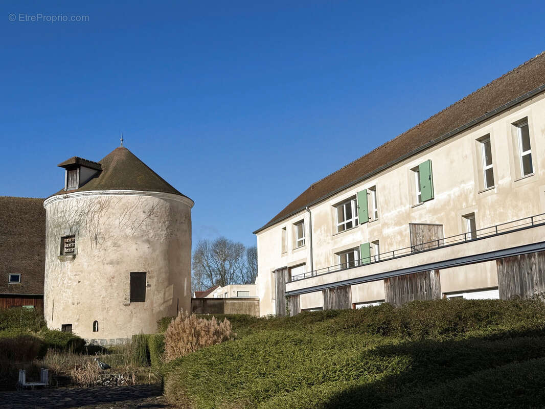 Appartement à SURVILLIERS