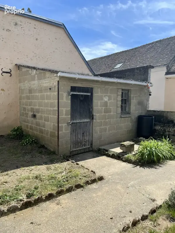 Le Breil-sur-Mérize   Maison de bourg à rénover avec garage - photo 2