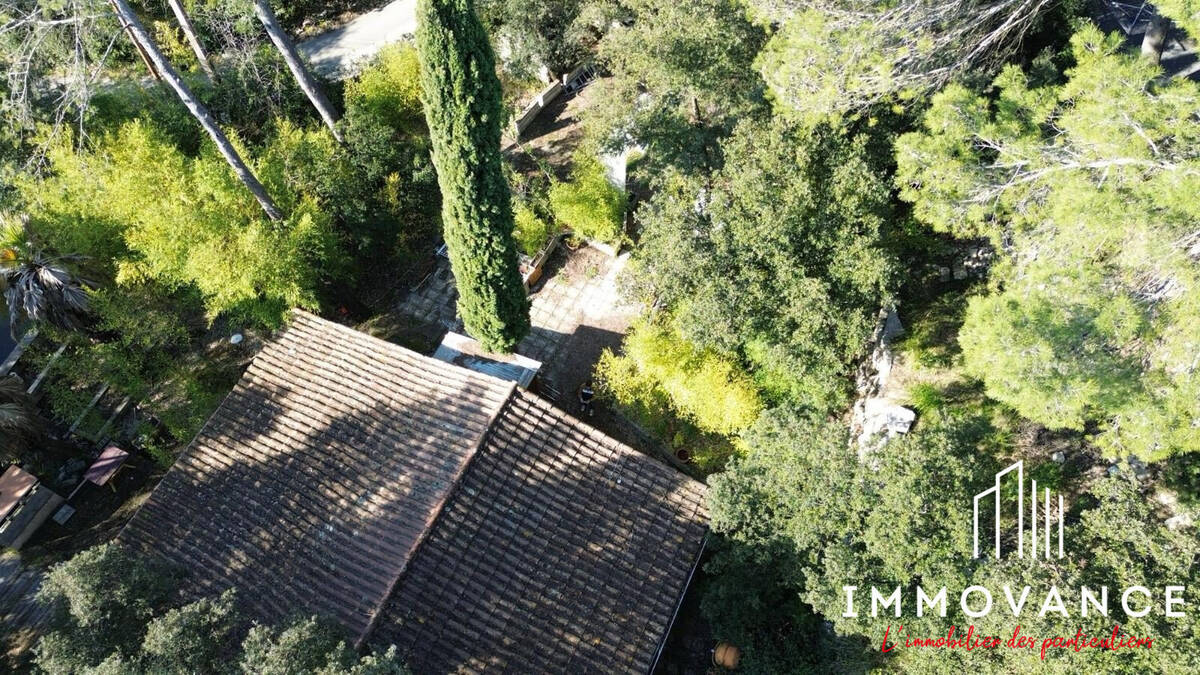 Terrain à SAINT-BAUZILLE-DE-MONTMEL