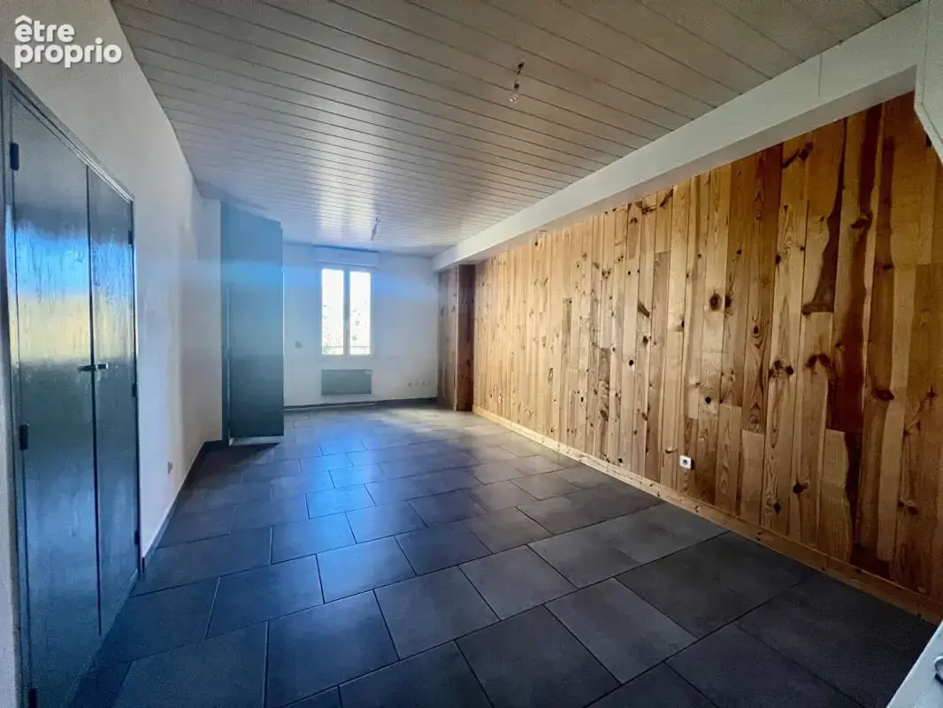 immeuble avec 2 appartements, garage et caves - LE VAL - photo 13