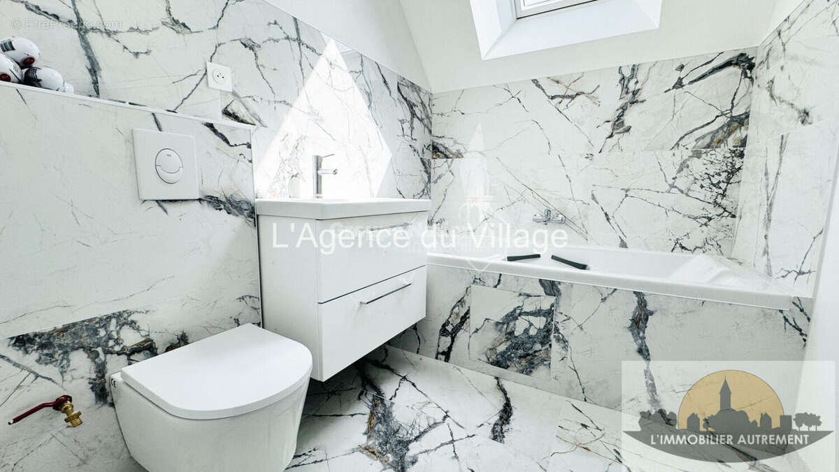 Maison à SAINTE-GENEVIEVE