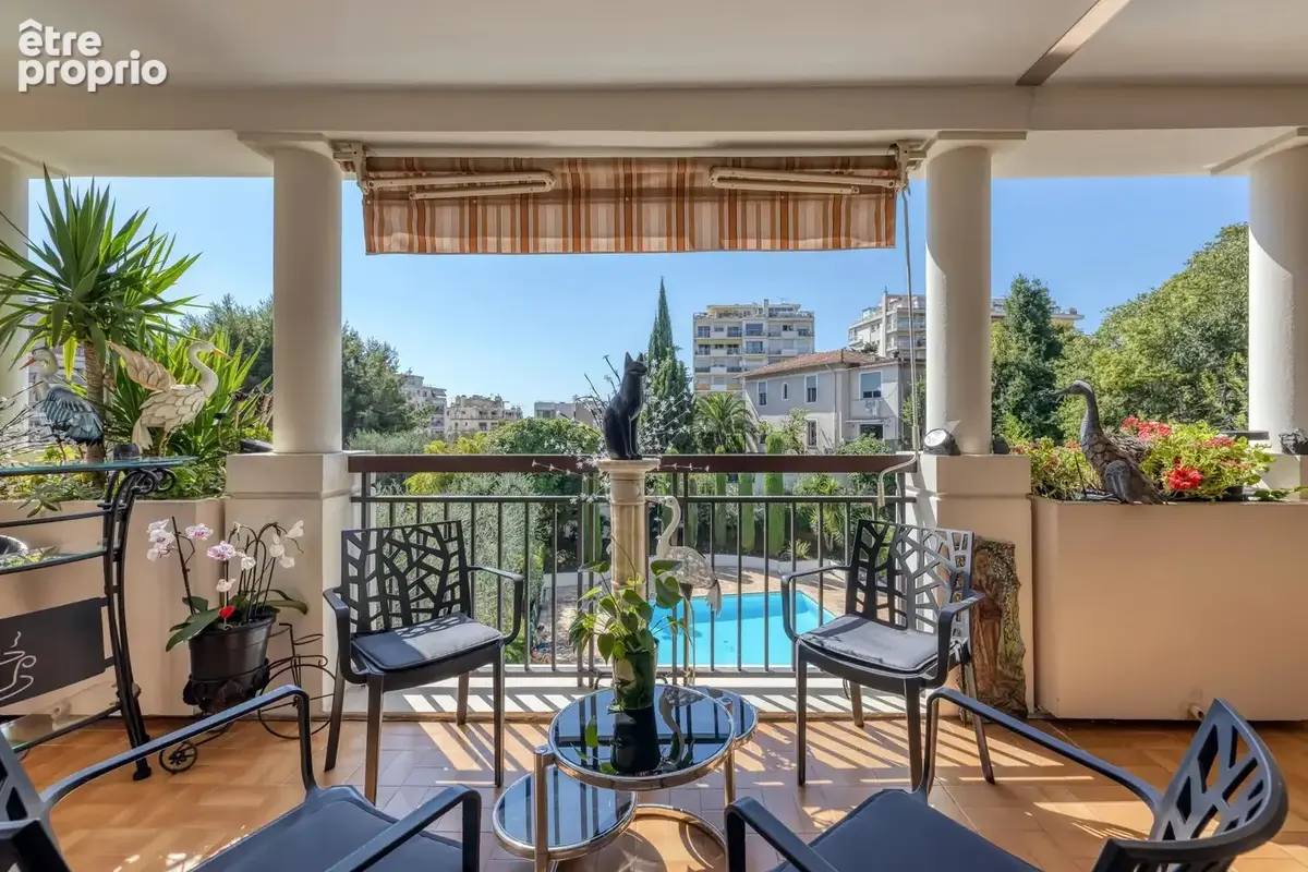 CANNES Petit Juas - Appartement 3 pièces avec piscine, garage, parking et cave - photo 7