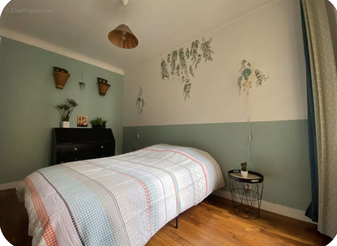 Appartement à PARIS-14E