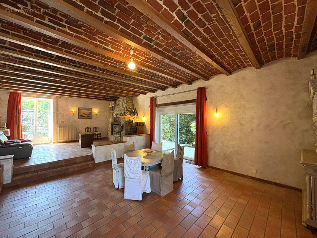 Maison à CHARLEVILLE-MEZIERES