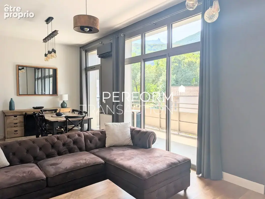 Très beau T4 - Cave et Garage - Terrasse avec Vue dégagée - photo 7