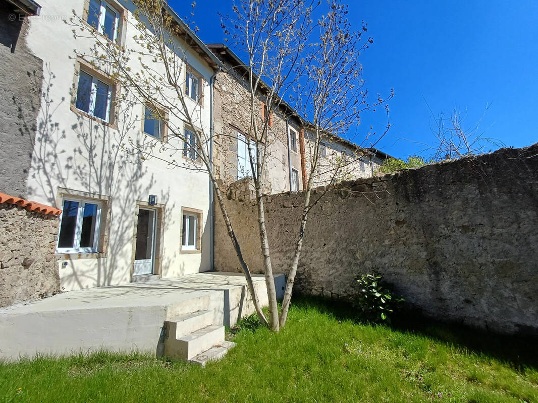 Maison à SAINT-GEORGES-LAGRICOL