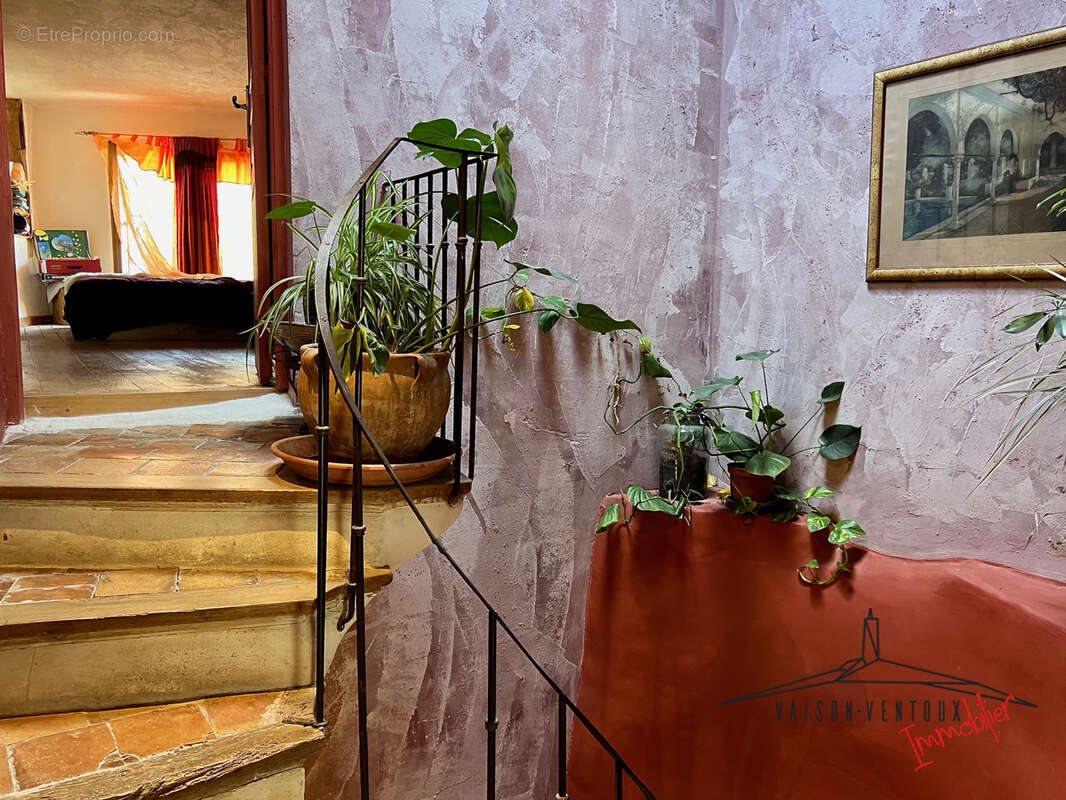 Maison de village avec terrasse et vue - photo 10