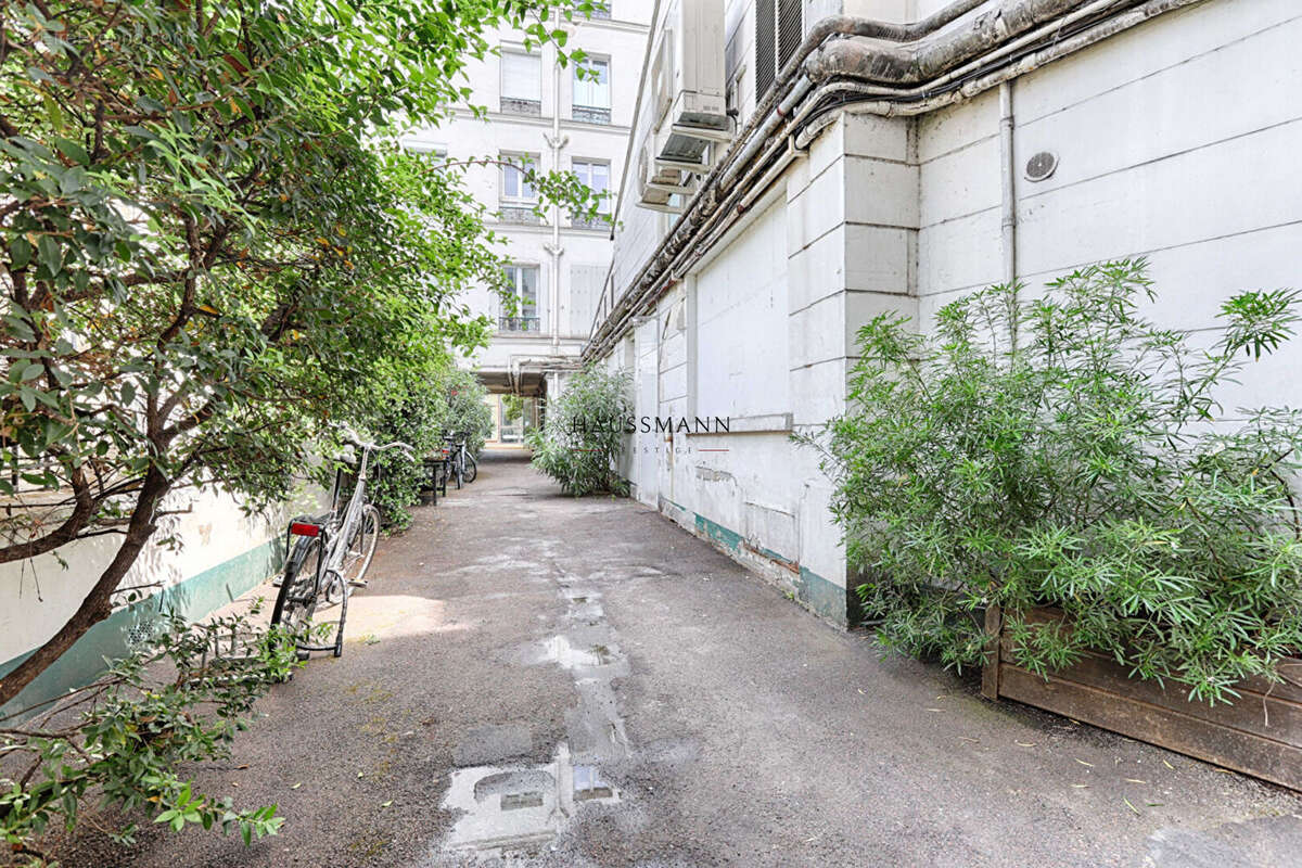 Appartement Paris XIV  Eme - photo 7