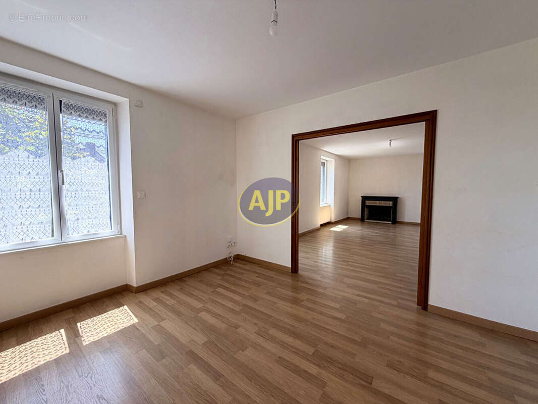 Maison Bourg 9 pièces 199m2, 1580 m² terrain - photo 6