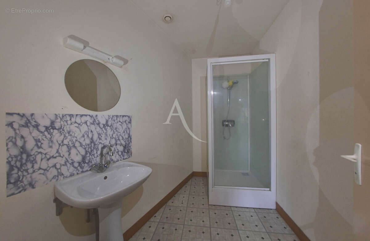 Maison à MAILLY-LA-VILLE