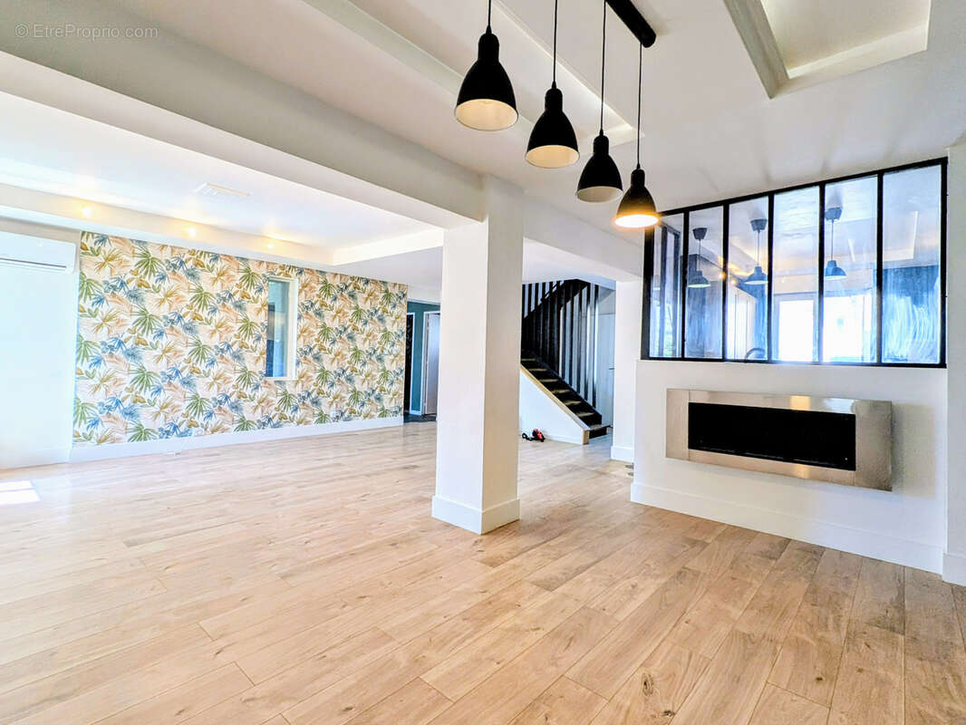 Maison à JARVILLE-LA-MALGRANGE