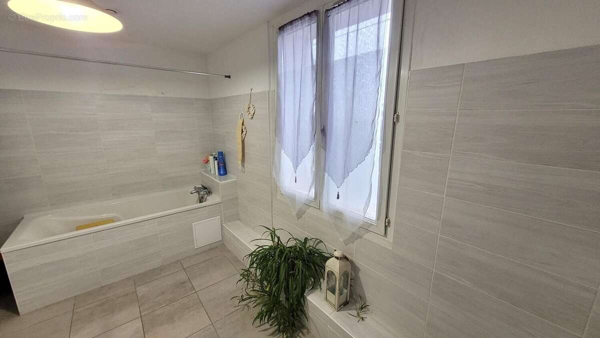 Photo 8 - Maison à CHATELLERAULT