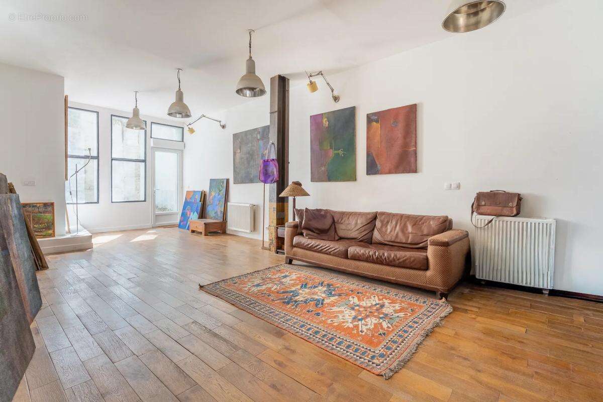 Loft de 4 pièces de 200 m² à Neuilly-Plaisance - photo 7