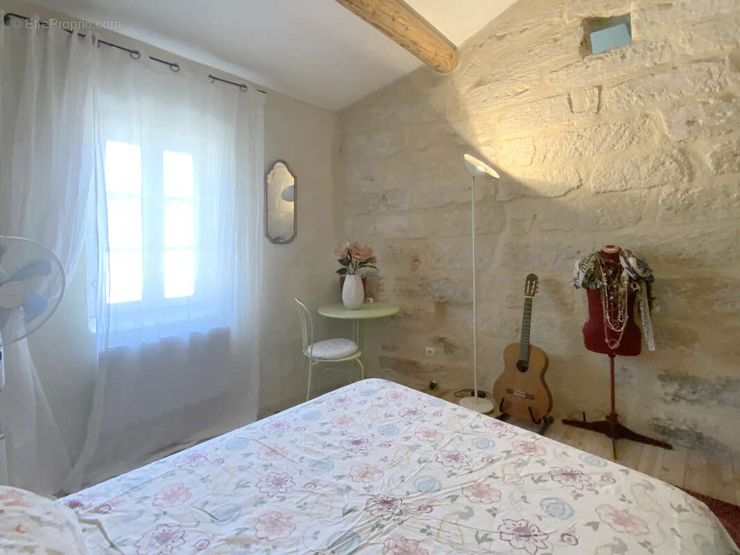 Charmante maison de village avec terrasse et garage à 3 km d' Uzès. - photo 9