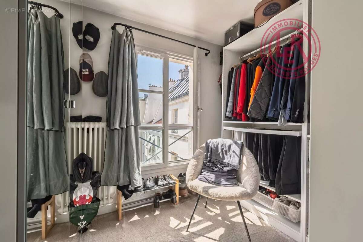 Appartement à PARIS-2E